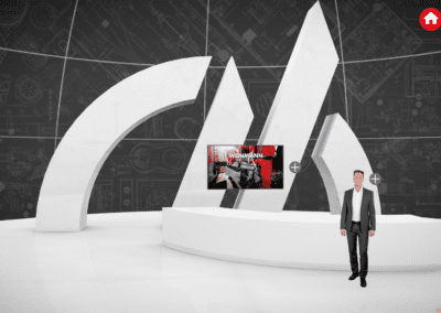 Mitarbeiter vor weißem, virtuellen Messestand mit kubischen Formen und einem Monitor, vor einem grauen Hintergrund, auf dem ein technischer Plan abgebildet ist, rote Icons (Home und Fragezeichen)